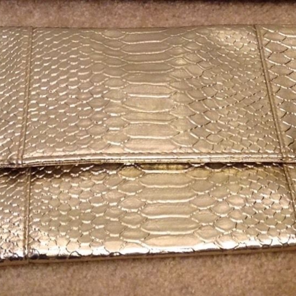 MIZTIQUE WOMENS LONG LARGE GOLD CLUTCH PURSE